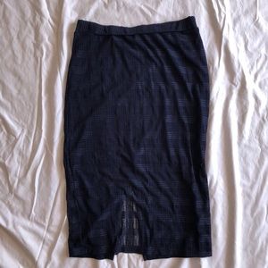 Stretchy fitted midi skirt